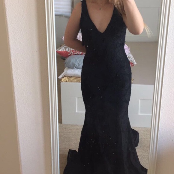 Avery G Long Dress - Picture 1 of 6